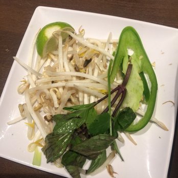 Phở Ca Dao - Wahhhhhh look at those sad AF garnishes :( - Vietnamese Near Me - Poway, California Phở Ca Dao - Wahhhhhh look at those sad AF garnishes :( - Vietnamese Near Me - Poway, California