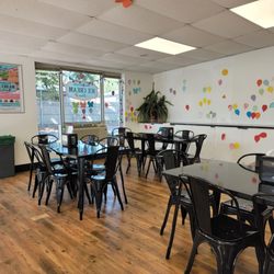 Huntersville Ice Cream Shop
