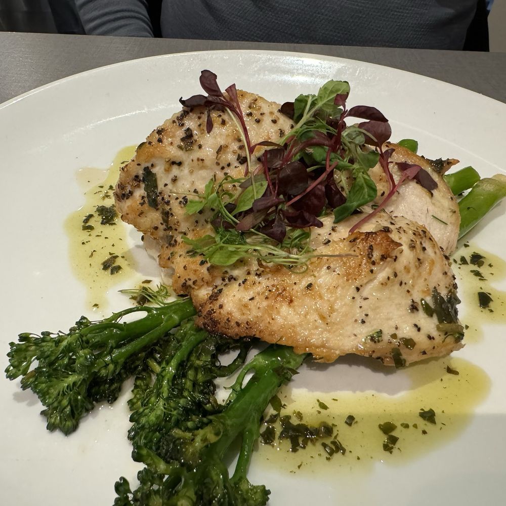 Lochleven Seafood Cafe - Lemon & thyme chicken - Seafood Near Me - Fort William, HLD Lochleven Seafood Cafe - Lemon & thyme chicken - Seafood Near Me - Fort William, HLD