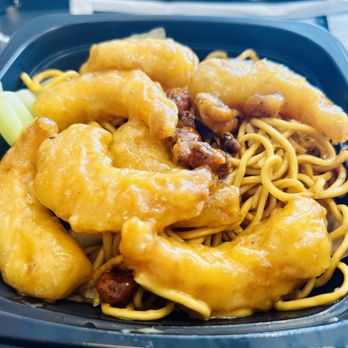 Panda Express - Bowl with 1/2 veggies-1/2 chow mein & honey walnut shrimp - Chinese Near Me - Hallandale, Florida Panda Express - Bowl with 1/2 veggies-1/2 chow mein & honey walnut shrimp - Chinese Near Me - Hallandale, Florida