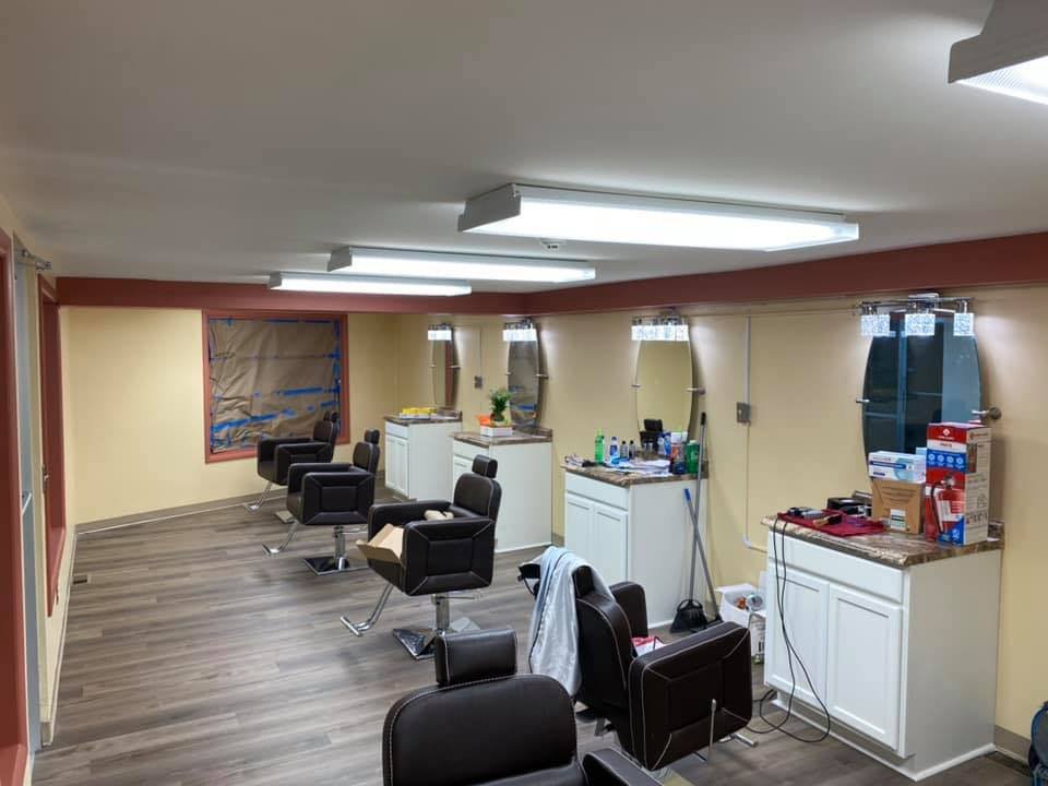 Donnell's Salon for Men and Women Image