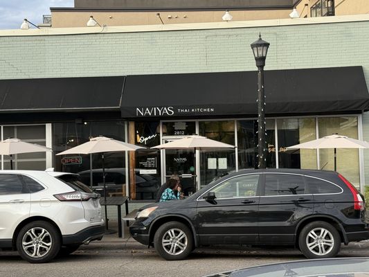 Naviya's Thai Kitchen by null