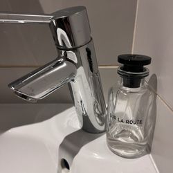 Louis Vuitton - 5/6/26 FYI. In the private toilet. Needed to be escorted to use.