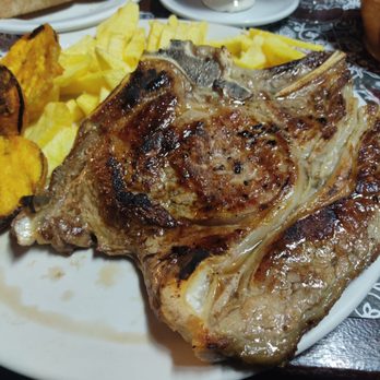 Bar-restaurante la Trinca - Mediterranean Near Me - Canet de Mar, B
