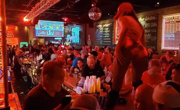 Lucky's Tavern by null