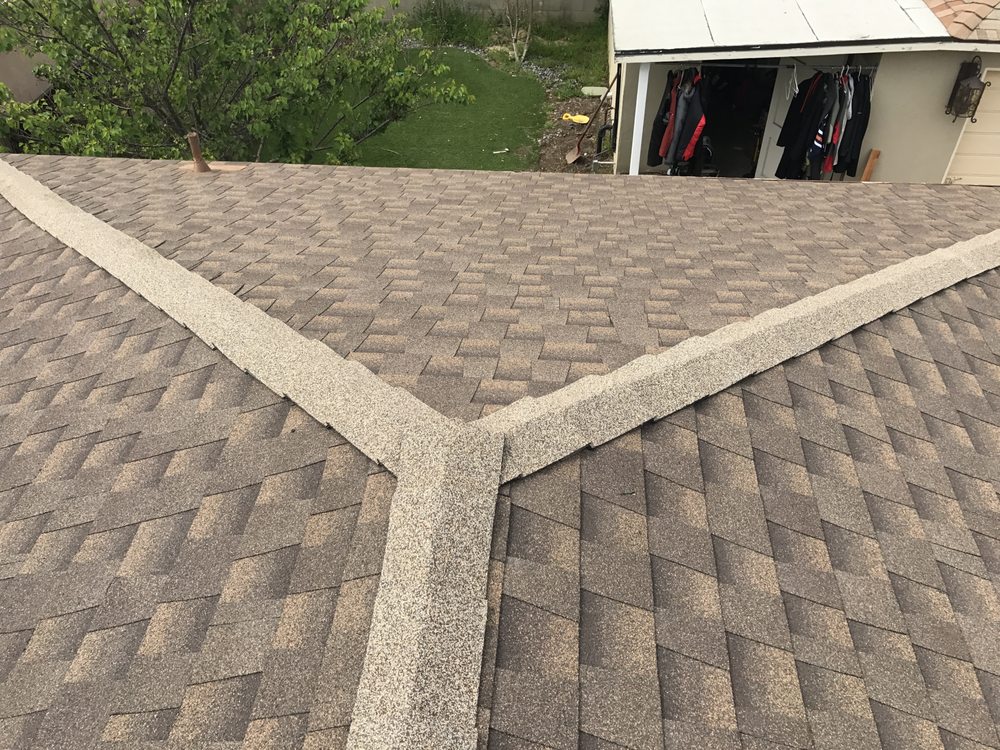 Slide of Elite Roofing