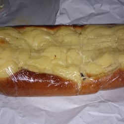 La Preferida - Pan de leche con crema pastelera... Bummmm