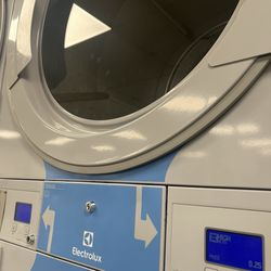 Washpot Laundry - 25 cent big dryers