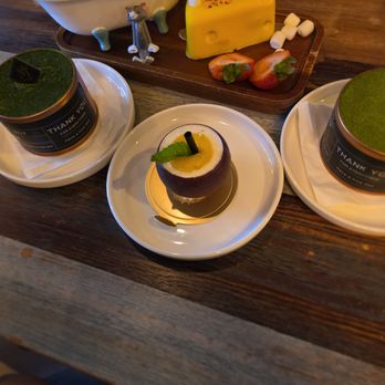 La Luna Tea and Dessert Bar - Desserts Near Me - Las Vegas, Nevada