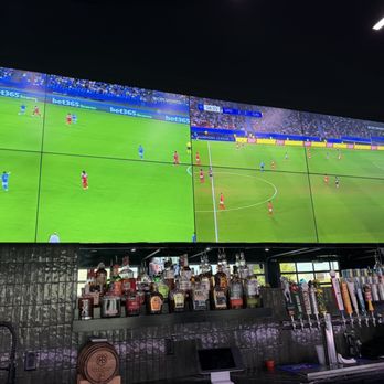 The Argyle Open - Good TV setup - Sports Bars Near Me - Northlake, Texas