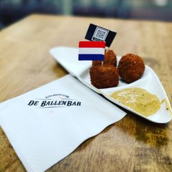 De Ballenbar - Bitterballen