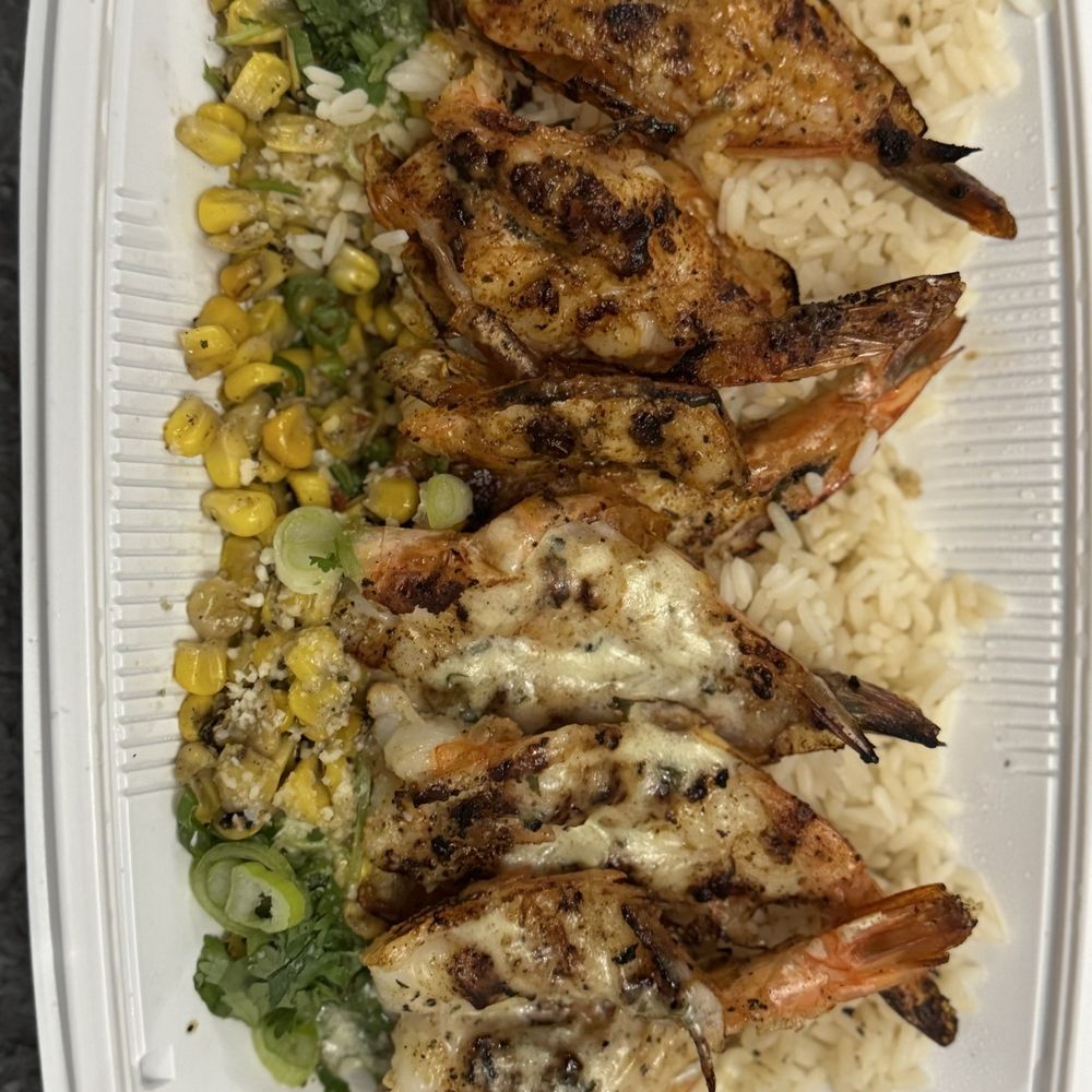 GIANT SHRIMP with WHITE RICE and FIRE ROASTED STREET CORN GIANT SHRIMP with WHITE RICE and FIRE ROASTED STREET CORN