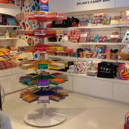 Dylan’s Candy Bar in CLT Airport Dylan’s Candy Bar in CLT Airport