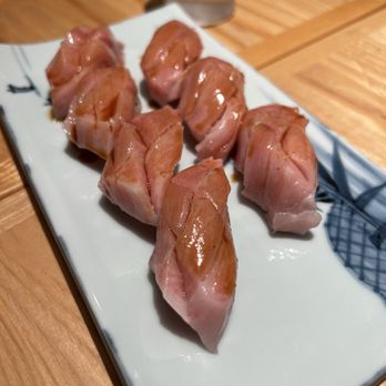 Sushi Que - Sushi Bars Near Me - Honolulu, Hawaii