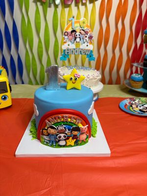 Cookies and Cream Pastry Shop by null