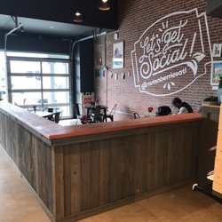 Dine-in station