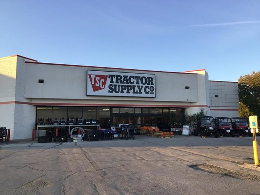 TRACTOR SUPPLY - Updated October 2024 - 2420 S Main St, Fort Scott