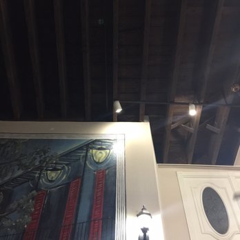 Plaza Suite Hotel - Original beams in the atrium area off pedestrian mall are beautiful. - Hotels Near Me - New Orleans, Louisiana Plaza Suite Hotel - Original beams in the atrium area off pedestrian mall are beautiful. - Hotels Near Me - New Orleans, Louisiana