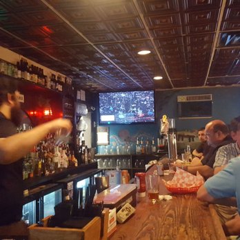 Quarterdeck - Seafood Near Me - Arlington, Virginia