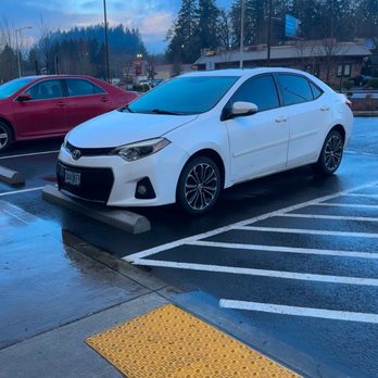 Burger King - Employees taking 3 of the 4 available front parking spaces. - Burgers Near Me - Mcminnville, Oregon Burger King - Employees taking 3 of the 4 available front parking spaces. - Burgers Near Me - Mcminnville, Oregon