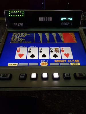 Gustav’s Bar by null