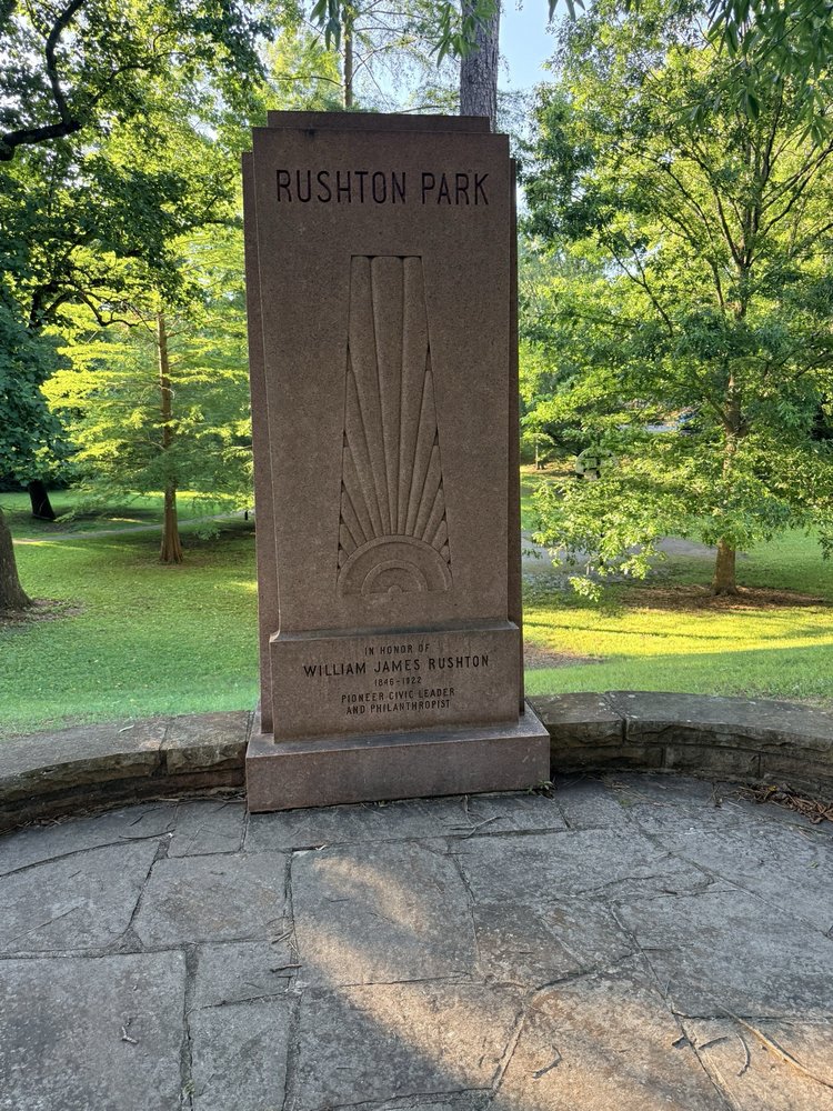 Rushton Park Logo