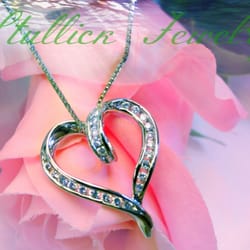 Stullick Jewelry - Beautiful Diamond Pendant