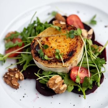 Englers Restaurant - Modern European Near Me - Berlin, BE