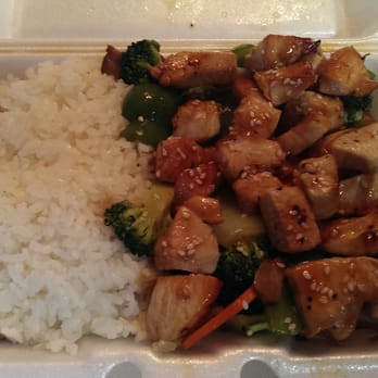 Ozu852 - Beautiful chiicken hibachi I got to go. So much I had enough leftover to take tk work for lunch the next day. So tasty! - Sushi Bars Near Me - Englewood, Ohio