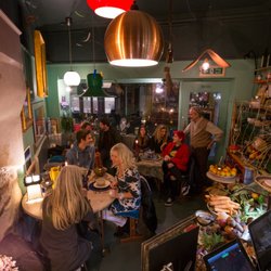 bianca e massimo - A cozy evening with our guests.