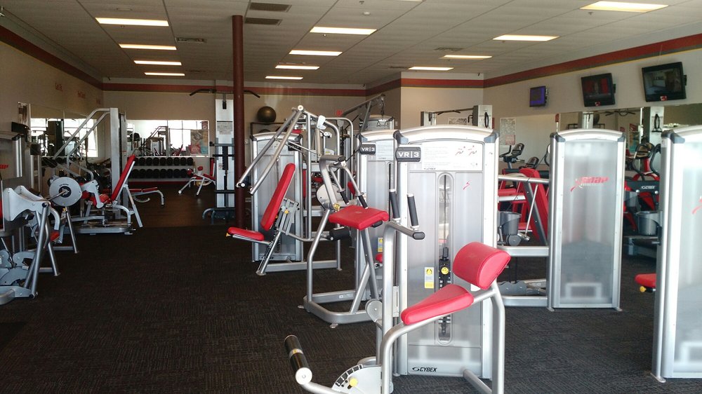 SNAP FITNESS Updated June 2024 131 Illini Dr, Sherman, Illinois