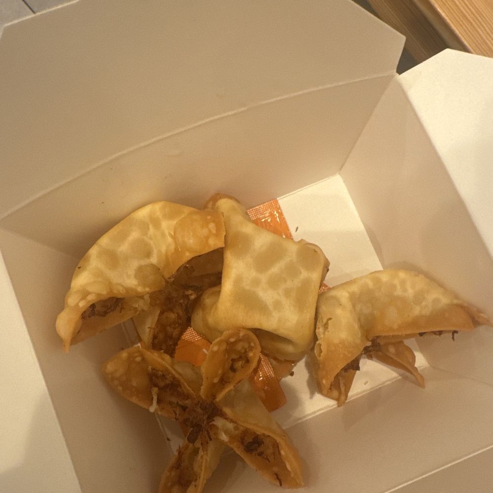 Pei Wei Asian Kitchen - Chinese Near Me - Houston, Texas