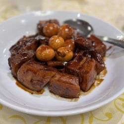 Shanghai No 1 Seafood - Braised Pork Belly in Brown Sauce.