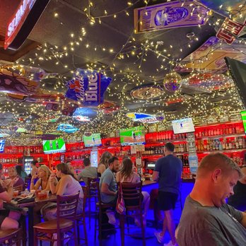 Giligins - Inside Seating area - Bars Near Me - Scottsdale, Arizona Giligins - Inside Seating area - Bars Near Me - Scottsdale, Arizona