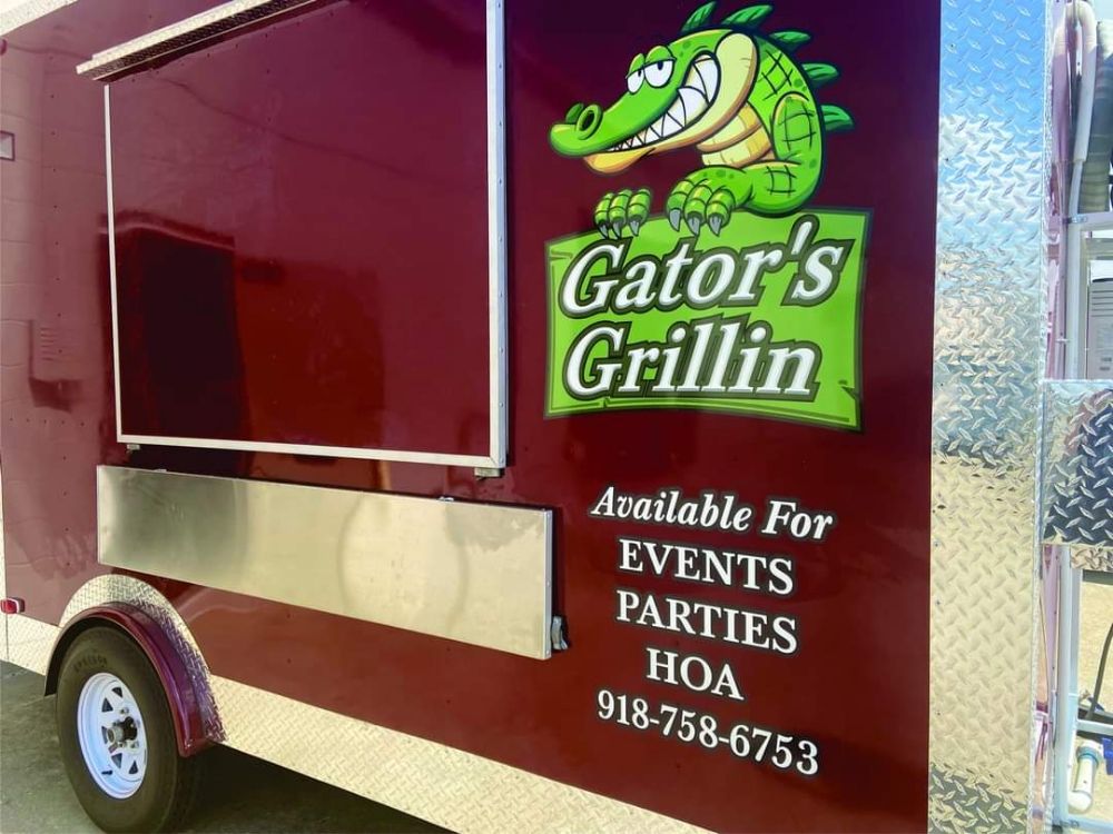 Gators Grillin Food Trailer Logo