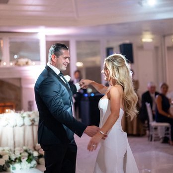 Platinum Peaks Entertainment - Beautiful lighting - DJs Near Me Platinum Peaks Entertainment - Beautiful lighting - DJs Near Me