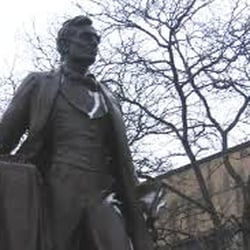 Lincoln Statue - Lincoln's statue was created to give people hope and to remind them of their freedom.