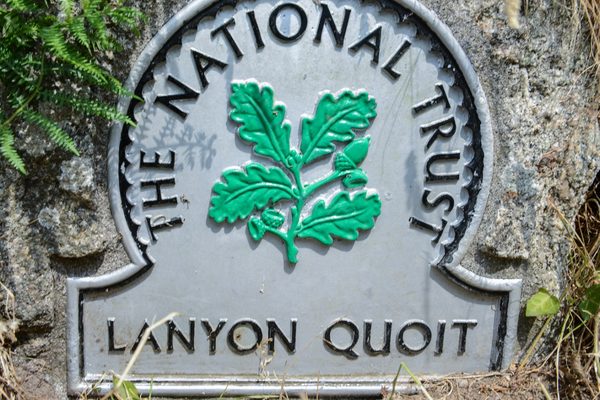 Lanyon Quoit by null