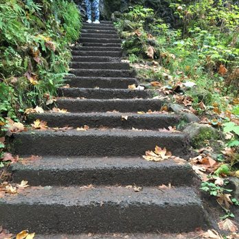 Silver Falls State Park - The steps to the trails - Hiking Near Me - Sublimity, Oregon Silver Falls State Park - The steps to the trails - Hiking Near Me - Sublimity, Oregon