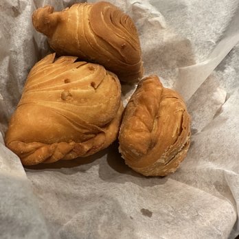 Urban Vegan - Taro Puffs - Vegan Near Me - Chicago, Illinois