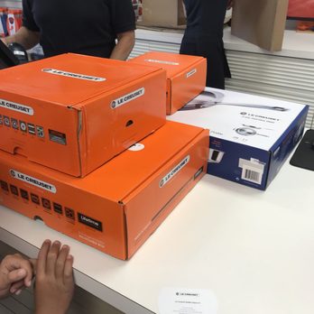Le Creuset Clearance Store - Tableware Near Me - Yemassee, South Carolina