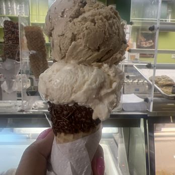 Thomas Sweet - Coffee heath bar & butter brickle - Ice Cream & Frozen Yogurt Near Me - Washington, DC, District of Columbia Thomas Sweet - Coffee heath bar & butter brickle - Ice Cream & Frozen Yogurt Near Me - Washington, DC, District of Columbia
