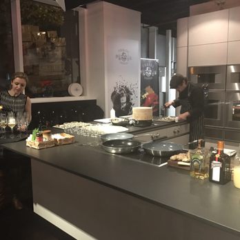 City Cooking West End - Cooking Schools Near Me - New York, New York