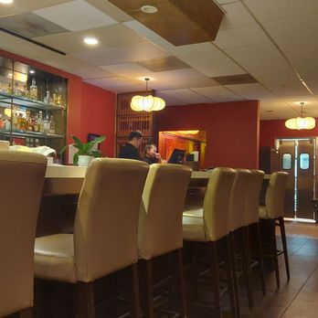 Naree Thai Restaurant - Bar - Thai Near Me - Long Beach, California Naree Thai Restaurant - Bar - Thai Near Me - Long Beach, California