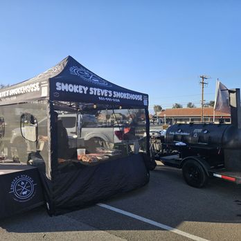 Smokey Steves Smokehouse - The set up - Food Trucks Near Me Smokey Steves Smokehouse - The set up - Food Trucks Near Me