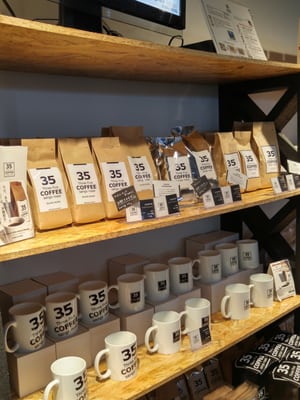 35 COFFEE モノレール那覇空港駅店 - Updated December 2025 - 11
