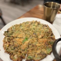 Tang Jip - SEAFOOD PANCAKE / 해물파전