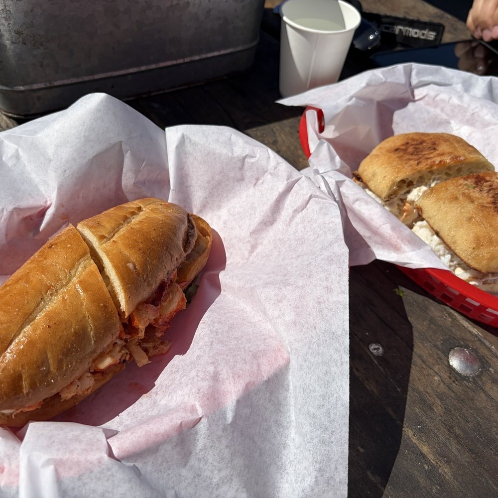Fisherman's Cove - Lobster sandwich and crab sandwich - Seafood Near Me - Bodega Bay, California Fisherman's Cove - Lobster sandwich and crab sandwich - Seafood Near Me - Bodega Bay, California