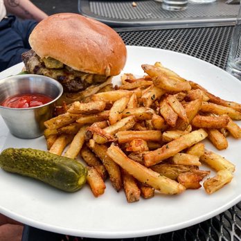 Craft Farmacy - Craft Burger - Seafood Near Me - London, Ontario Craft Farmacy - Craft Burger - Seafood Near Me - London, Ontario