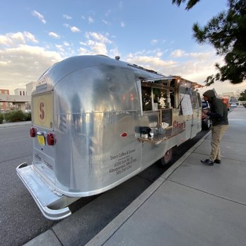 Stan's Coffee and Scones - Chatting up a customer on a gorgeous day - Food Trucks Near Me